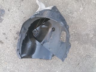 bontott VW PASSAT B8 Jobb első Dobbetét (Kerékjárati, Műanyag)