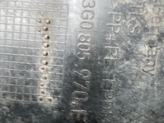 bontott VW PASSAT B8 Jobb első Első Dobbetét (Kerékjárati, Műanyag)