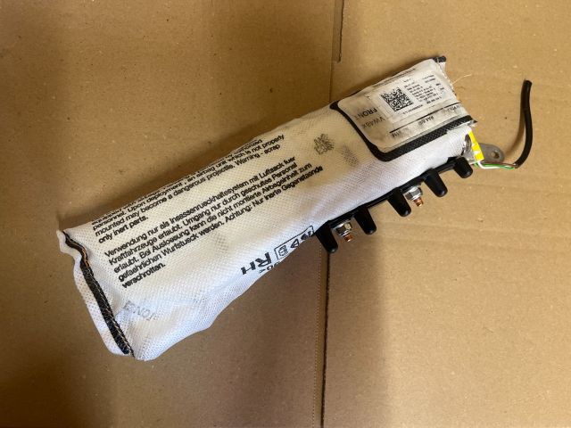 bontott VW PASSAT B8 Jobb első Függöny Légzsák