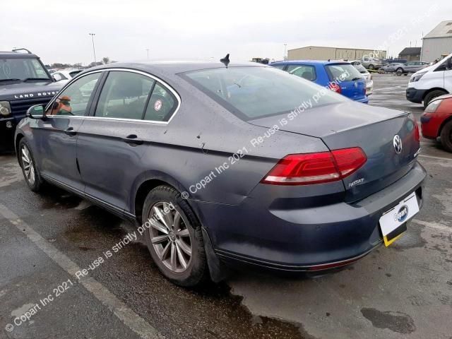 bontott VW PASSAT B8 Jobb első Gumikéder