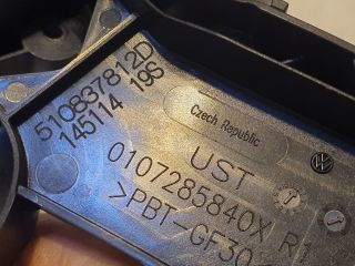 bontott VW PASSAT B8 Jobb első Külső Kilincsfészek