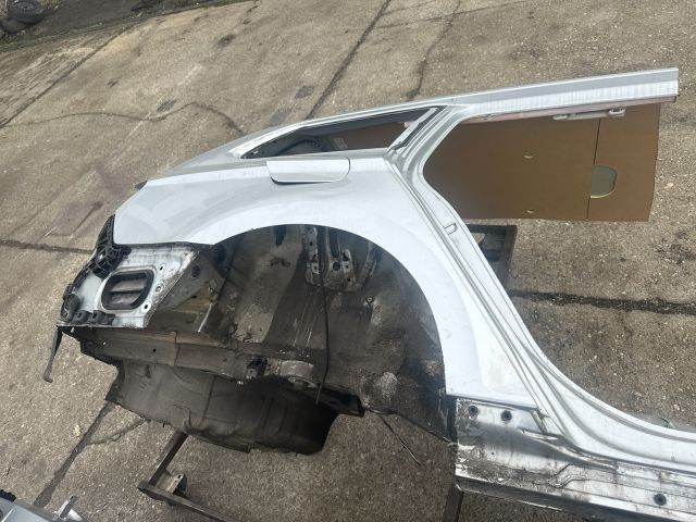 bontott VW PASSAT B8 Jobb első Negyed Karosszéria Csomag