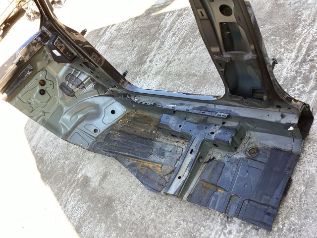 bontott VW PASSAT B8 Jobb első Negyed Karosszéria Csomag