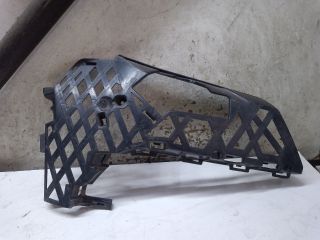 bontott VW PASSAT B8 Jobb első Oldal Lökhárító Tartó (Műanyag)