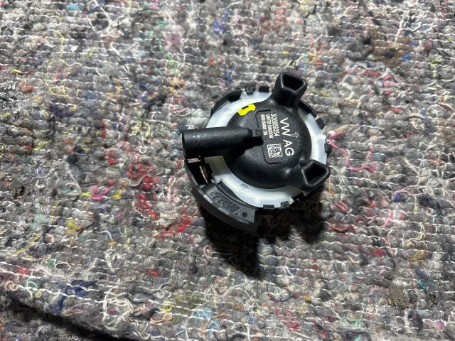 bontott VW PASSAT B8 Jobb első Oldal Ütközés Érzékelő