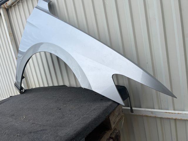 bontott VW PASSAT B8 Jobb első Sárvédő