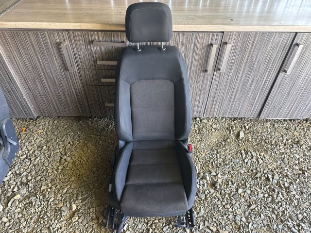 bontott VW PASSAT B8 Jobb első Ülés