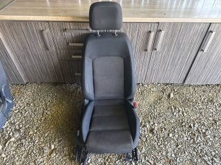 bontott VW PASSAT B8 Jobb első Ülés