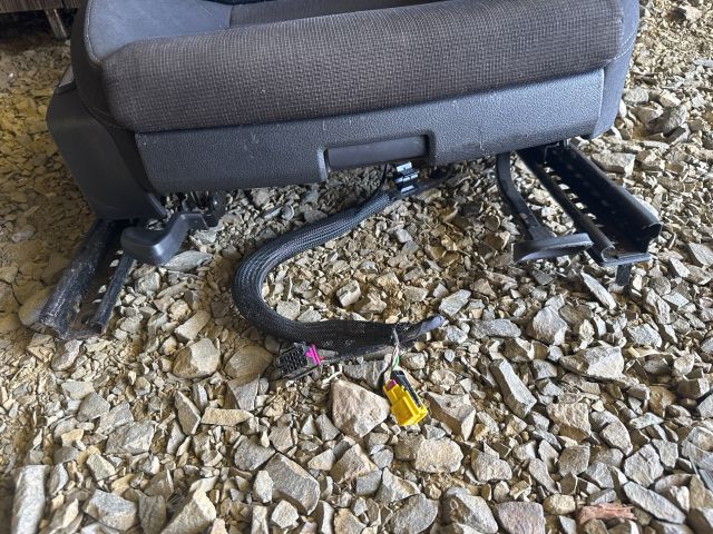 bontott VW PASSAT B8 Jobb első Ülés