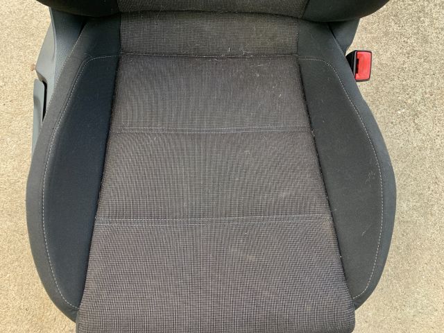 bontott VW PASSAT B8 Jobb első Ülés