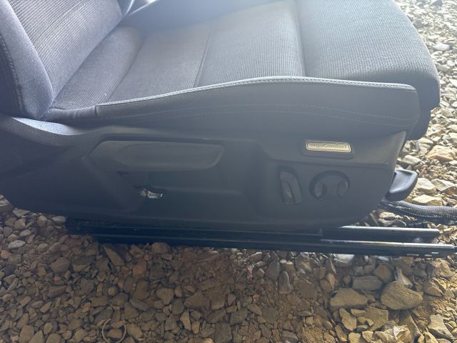bontott VW PASSAT B8 Jobb első Ülés