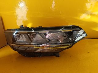 bontott VW PASSAT B8 Jobb Fényszóró
