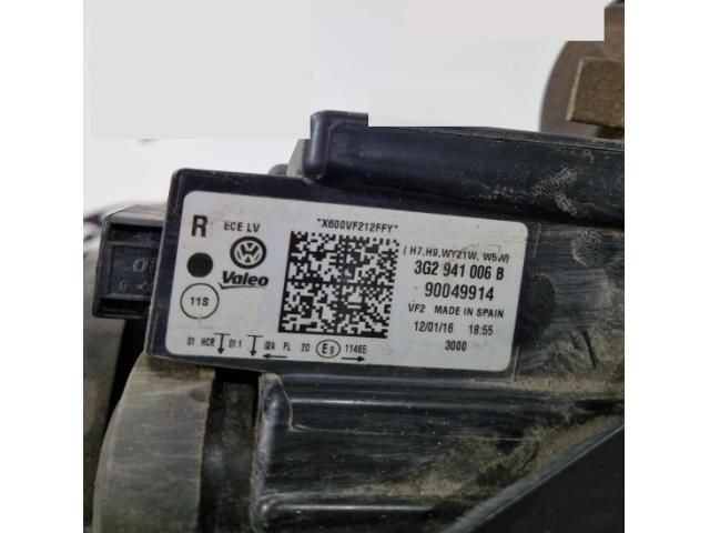 bontott VW PASSAT B8 Jobb Fényszóró