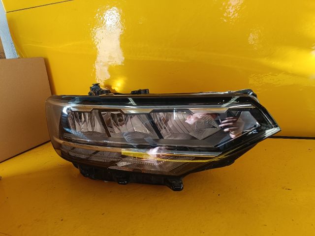 bontott VW PASSAT B8 Jobb Fényszóró