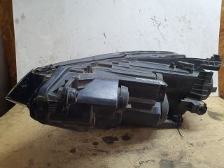 bontott VW PASSAT B8 Jobb Fényszóró