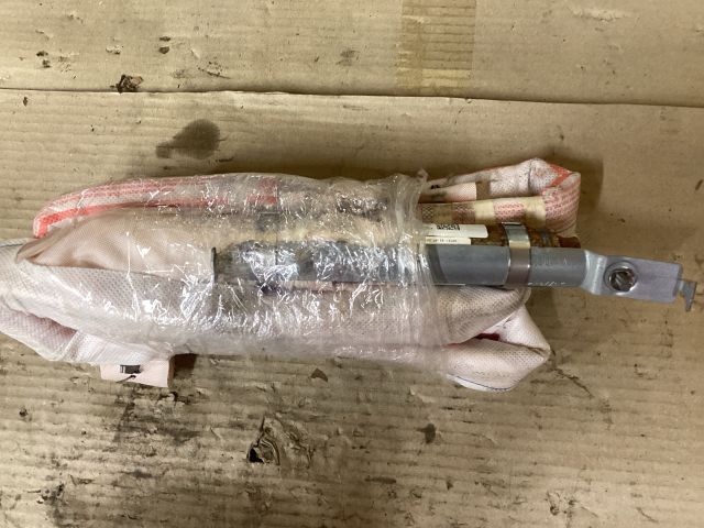 bontott VW PASSAT B8 Jobb Függönylégzsák és Oldallégzsák