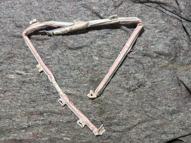 bontott VW PASSAT B8 Jobb Függönylégzsák és Oldallégzsák