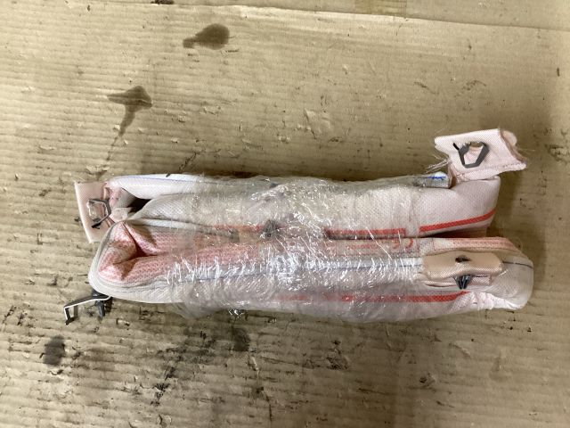 bontott VW PASSAT B8 Jobb Függönylégzsák és Oldallégzsák