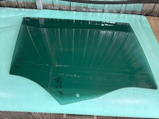 bontott VW PASSAT B8 Jobb hátsó Ablak