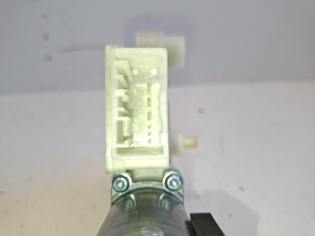 bontott VW PASSAT B8 Jobb hátsó Ablakemelő Motor