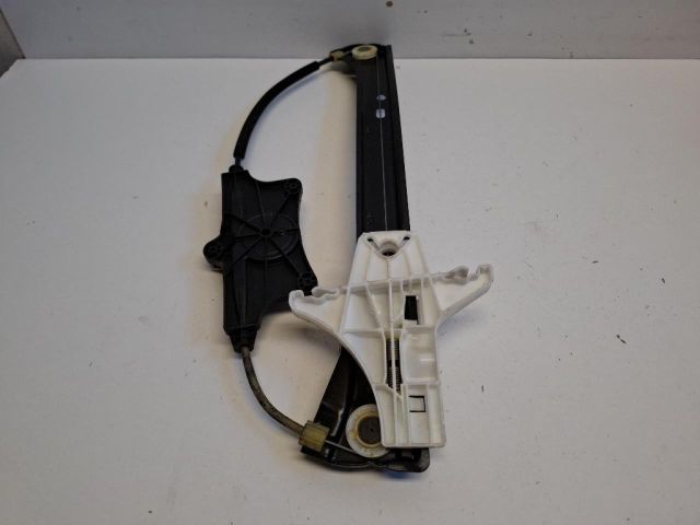 bontott VW PASSAT B8 Jobb hátsó Ablakemelő Szerkezet (Elektromos)