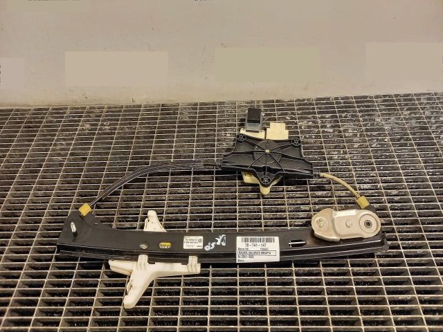 bontott VW PASSAT B8 Jobb hátsó Ablakemelő Szerkezet (Elektromos)