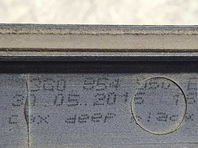 bontott VW PASSAT B8 Jobb hátsó Ajtó Díszléc