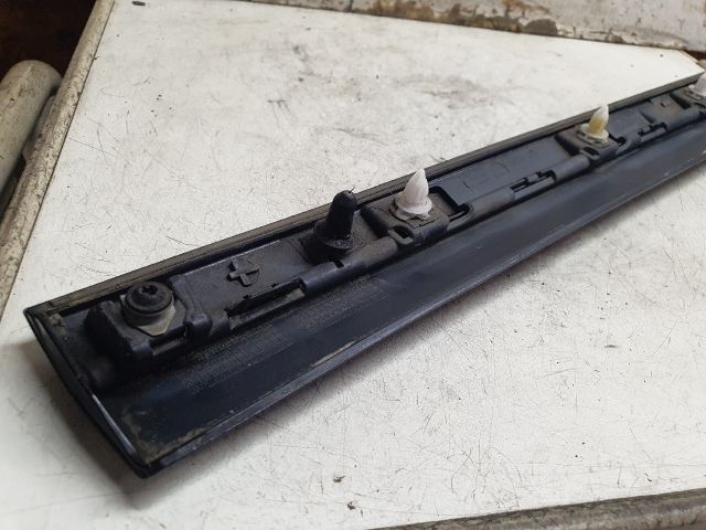 bontott VW PASSAT B8 Jobb hátsó Ajtó Díszléc