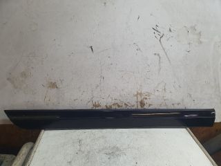 bontott VW PASSAT B8 Jobb hátsó Ajtó Díszléc