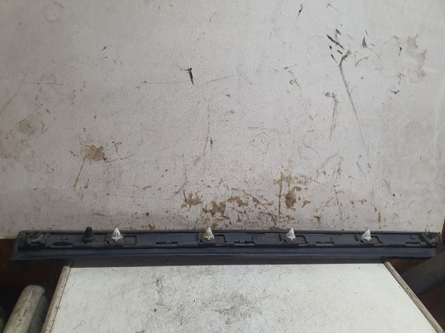 bontott VW PASSAT B8 Jobb hátsó Ajtó Díszléc