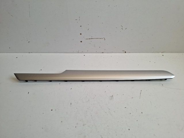 bontott VW PASSAT B8 Jobb hátsó Ajtó Kárpit Díszléc