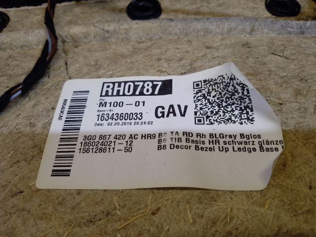 bontott VW PASSAT B8 Jobb hátsó Ajtó Kárpit