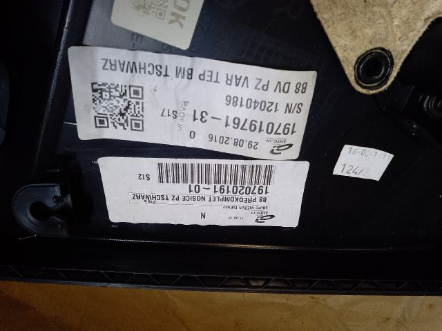 bontott VW PASSAT B8 Jobb hátsó Ajtó Kárpit