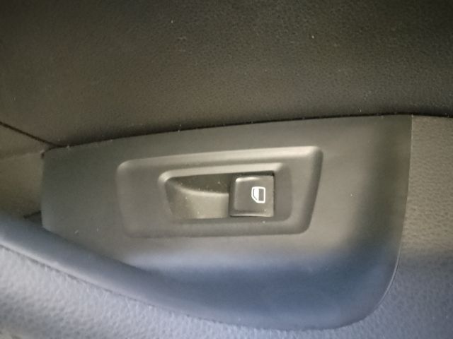 bontott VW PASSAT B8 Jobb hátsó Ajtó Kárpit