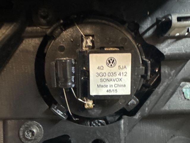 bontott VW PASSAT B8 Jobb hátsó Ajtó Kárpit