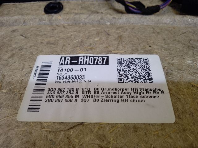 bontott VW PASSAT B8 Jobb hátsó Ajtó Kárpit