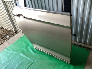 bontott VW PASSAT B8 Jobb hátsó Ajtó (Üres lemez)