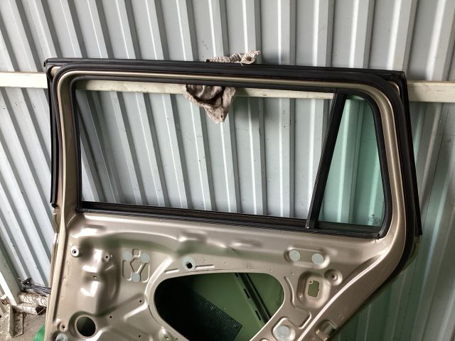 bontott VW PASSAT B8 Jobb hátsó Ajtó (Üres lemez)