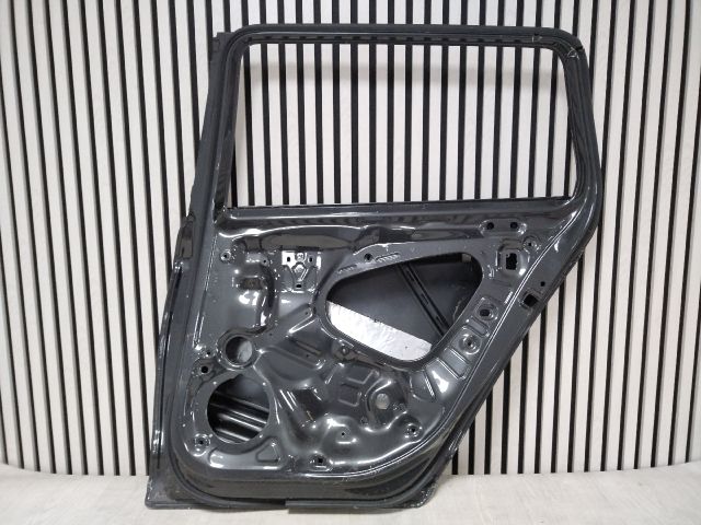 bontott VW PASSAT B8 Jobb hátsó Ajtó (Üres lemez)