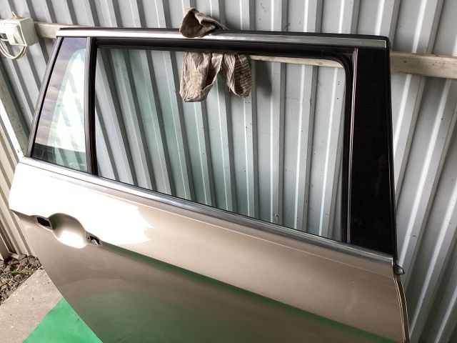 bontott VW PASSAT B8 Jobb hátsó Ajtó (Üres lemez)