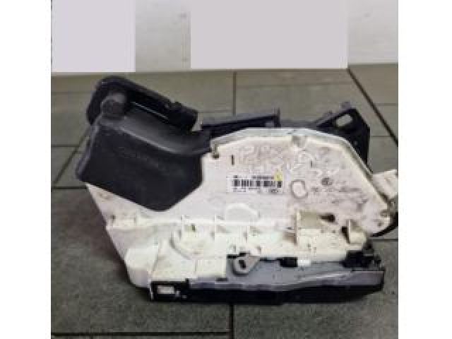 bontott VW PASSAT B8 Jobb hátsó Ajtózár