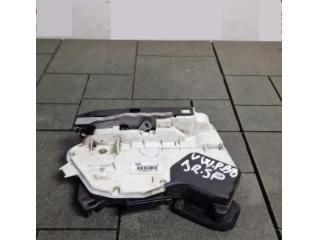 bontott VW PASSAT B8 Jobb hátsó Ajtózár