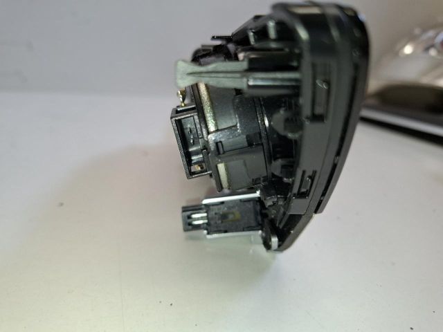 bontott VW PASSAT B8 Jobb hátsó Belső Kilincs