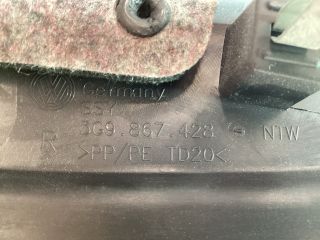 bontott VW PASSAT B8 Jobb hátsó Csomagtér Burkolat (Műanyag)