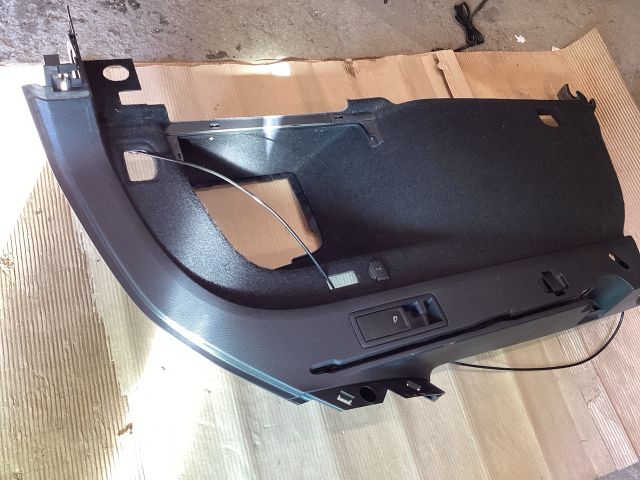 bontott VW PASSAT B8 Jobb hátsó Csomagtér Burkolat (Műanyag)