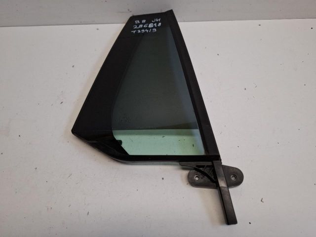 bontott VW PASSAT B8 Jobb hátsó Fixüveg (Ajtóban)