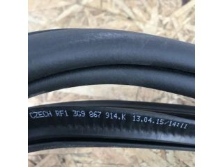 bontott VW PASSAT B8 Jobb hátsó Gumikéder