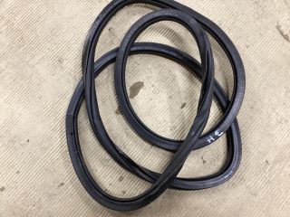 bontott VW PASSAT B8 Jobb hátsó Gumikéder