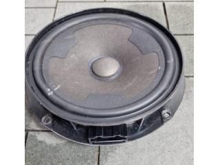 bontott VW PASSAT B8 Jobb hátsó Hangszóró