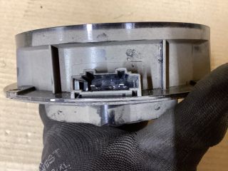 bontott VW PASSAT B8 Jobb hátsó Hangszóró